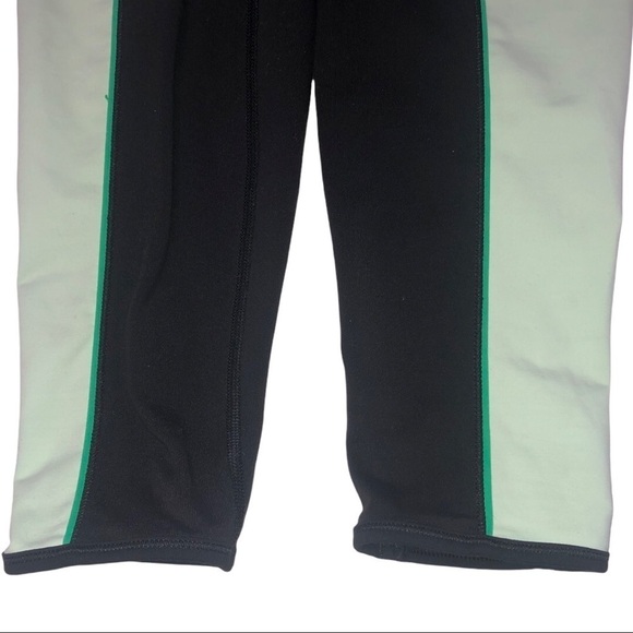 LULULEMON Heat It Up Crop - Picture 5 of 9